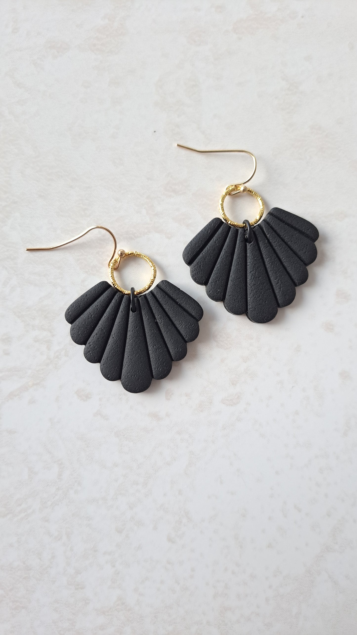 AURELIA schwarz gold