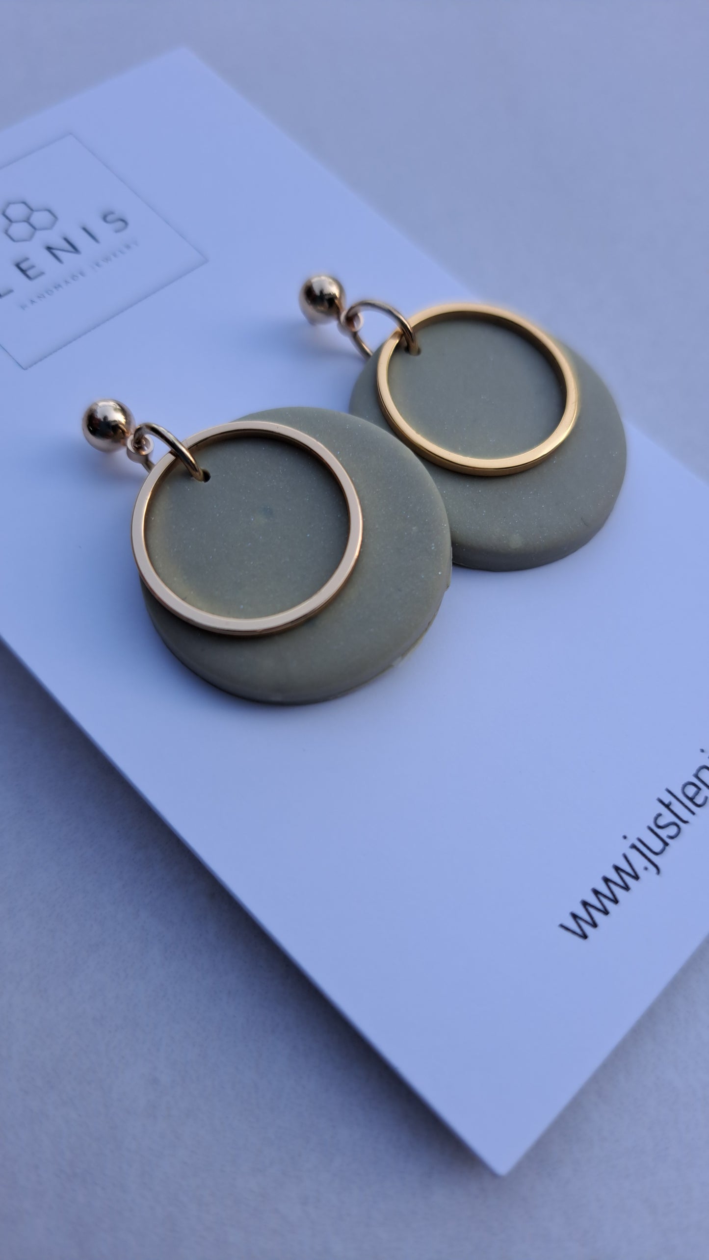 LUNA lindgründ + Goldring